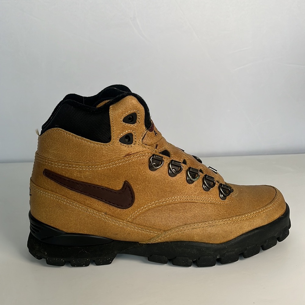 Nike Air hiking boots